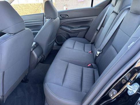 Used 2024 Nissan Altima 2.5 SV image 27