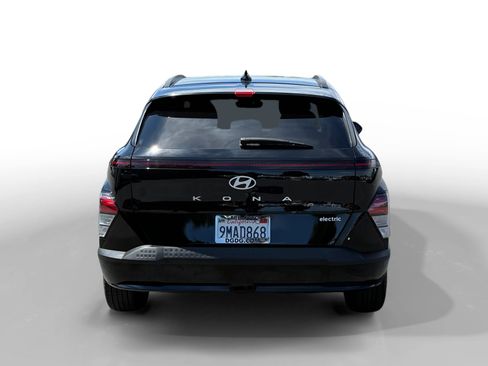 Used 2024 Hyundai Kona SEL FWD image 4