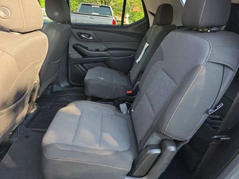 Used 2021 Chevrolet Traverse LT AWD/4WD image 28