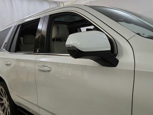 Used 2021 Cadillac Escalade Premium Luxury Platinum RWD image 41