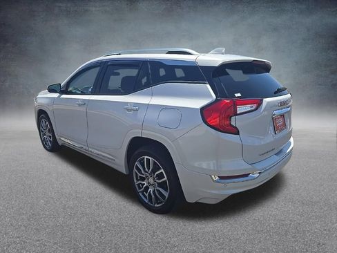 Used 2023 GMC Terrain Denali w/ Denali Premium Package AWD/4WD image 6