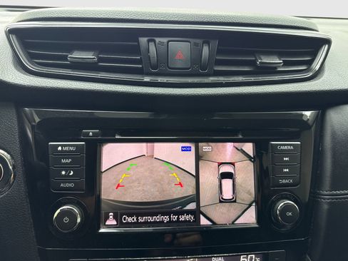 Used 2019 Nissan Rogue SL FWD image 27
