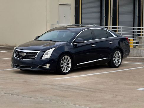 Used 2016 Cadillac XTS Luxury w/ Driver Awareness Package FWD image 3