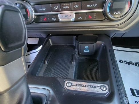 Used 2025 Ford Bronco Big Bend image 25