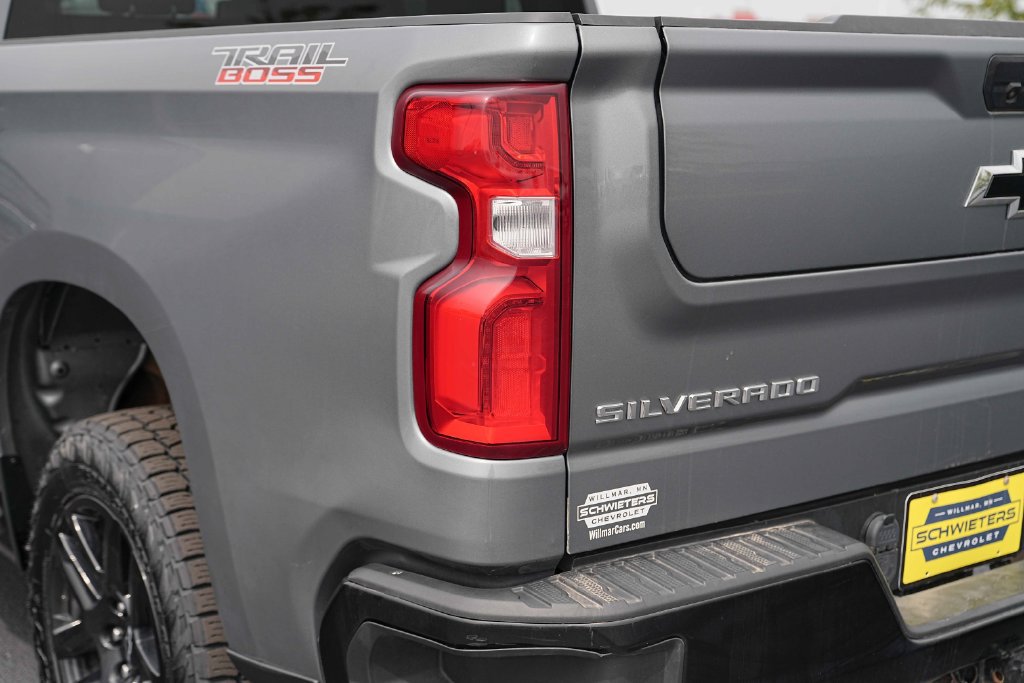 Used 2022 Chevrolet Silverado 1500 Custom Trail Boss w/ Safety Confidence Package AWD/4WD image 10