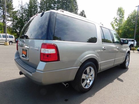 Used 2008 Ford Expedition EL Limited image 2