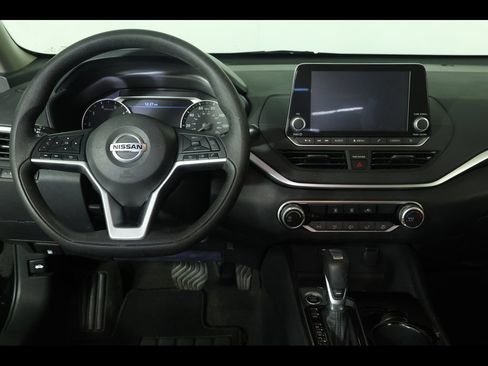Used 2022 Nissan Altima 2.5 SV AWD/4WD image 14