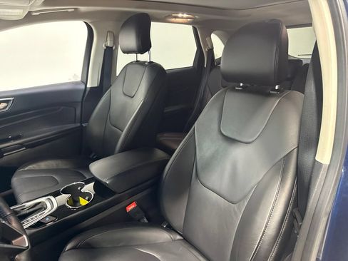 Used 2017 Ford Edge Titanium w/ Technology Package AWD/4WD image 27
