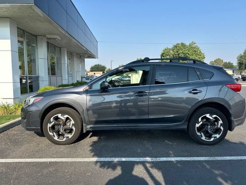 Used 2021 Subaru Crosstrek 2.5i Limited w/ Moonroof Package 1 AWD/4WD image 2