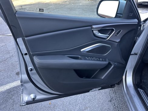 New 2025 Acura RDX SH-AWD image 10