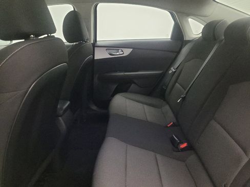 Used 2023 Kia Forte LXS w/ LXS Technology Package FWD image 18