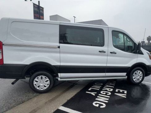 Used 2024 Ford Transit 250 Low Roof w/ Exterior Upgrade Package image 9