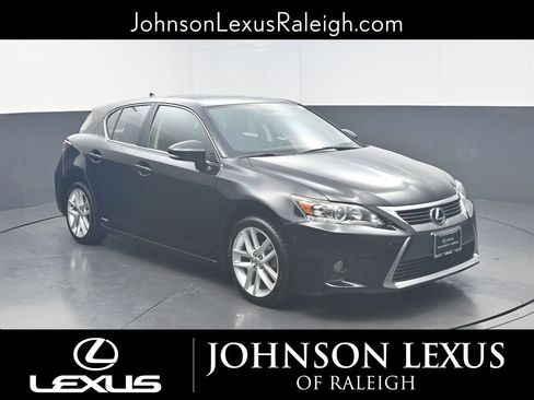 Used 2017 Lexus CT 200h image 3