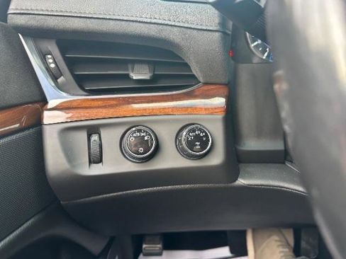 Used 2017 Cadillac Escalade Luxury image 19