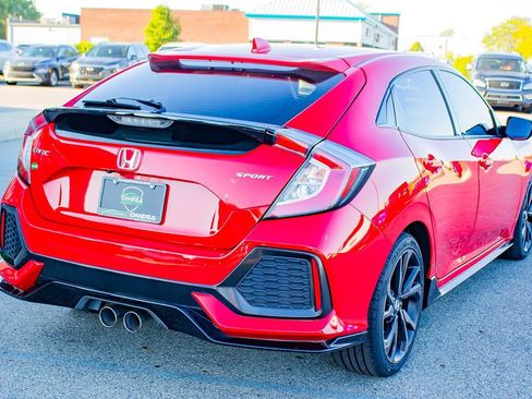 Used 2018 Honda Civic Sport image 9