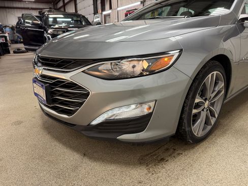 Used 2025 Chevrolet Malibu LT FWD image 27