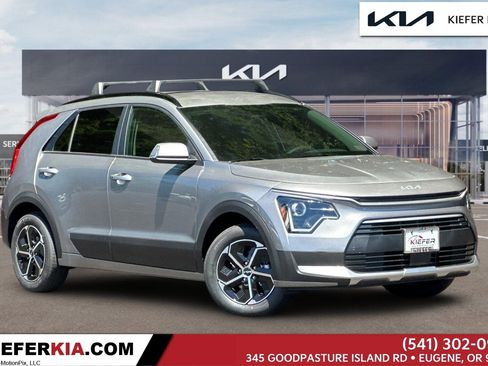 New 2025 Kia Niro EX image 1