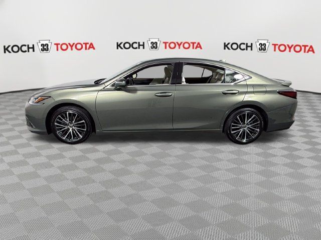 Used 2025 Lexus ES 350 w/ Premium Package FWD image 4