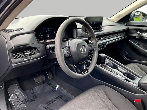 Used 2024 Honda Accord EX image 17
