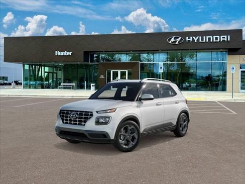 Used 2026 Hyundai Venue SEL FWD image 1