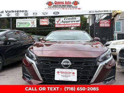Used 2023 Nissan Altima 2.5 SV