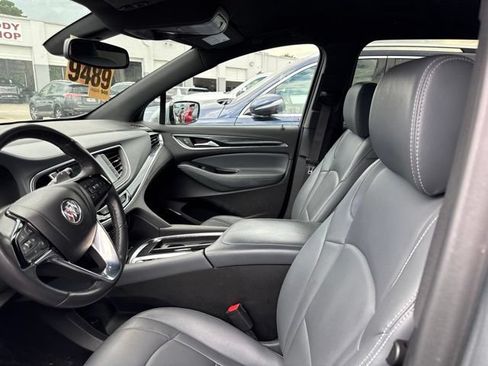 Used 2024 Buick Enclave Essence w/ Sport Touring Edition FWD image 10
