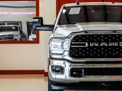 Used 2024 RAM 2500 Big Horn w/ Off Road Package AWD/4WD image 40