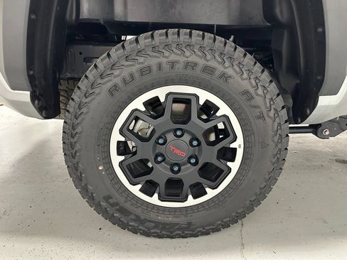 Used 2026 Toyota Tacoma TRD Off-Road AWD/4WD image 65