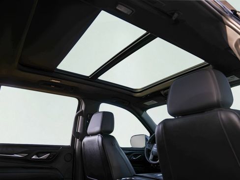 Used 2022 GMC Yukon XL Denali w/ Denali Premium Package image 36