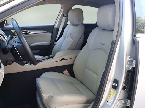 Used 2018 Cadillac CTS Sedan w/ Seating Package RWD image 11