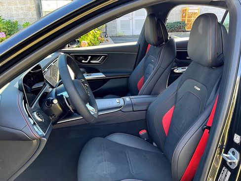 New 2026 Mercedes-Benz E 53 AMG e 4MATIC Sedan image 9