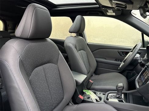 Certified 2025 Subaru Forester Premium image 18