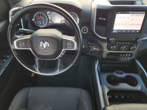 Used 2023 RAM 1500 Big Horn AWD/4WD image 30