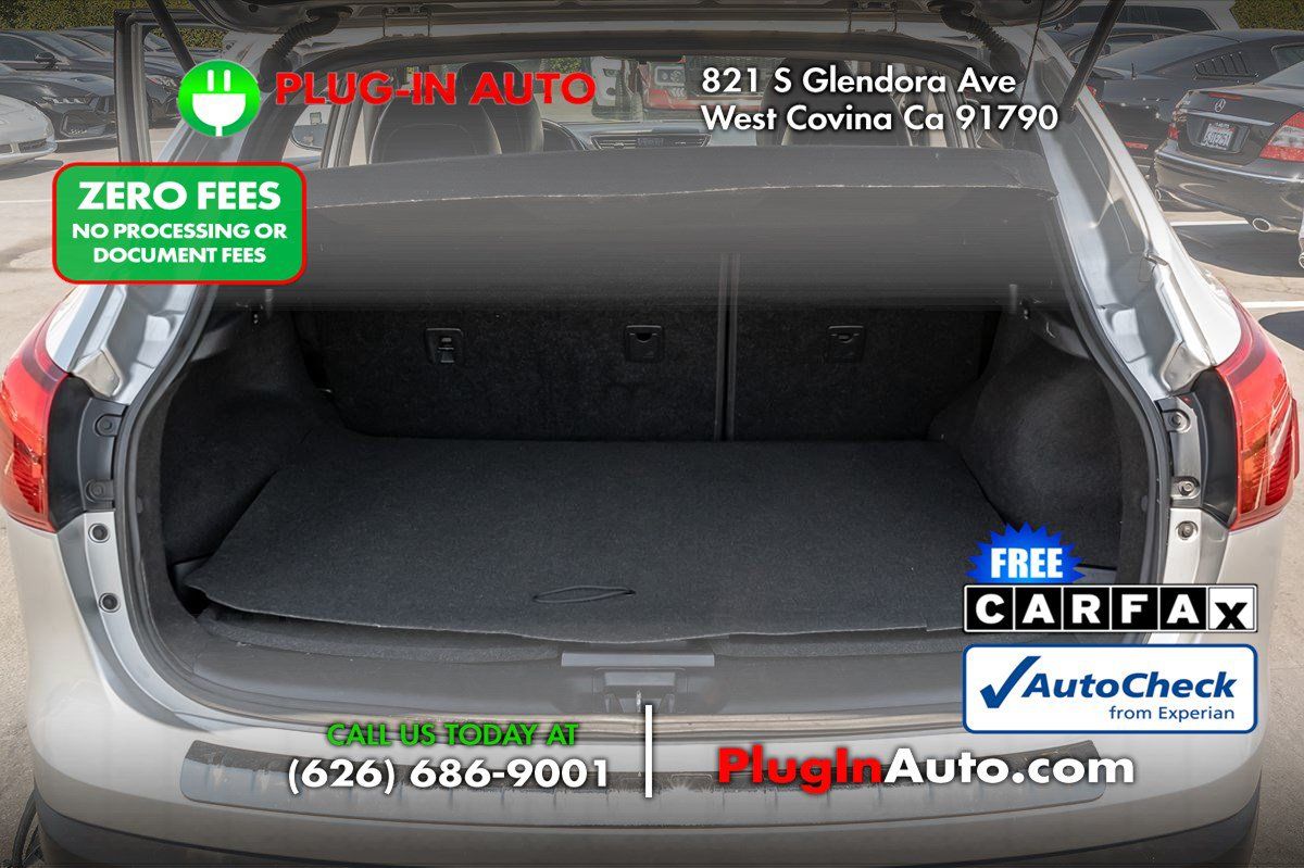 Used 2017 Nissan Rogue Sport SL w/ SL Premium Package FWD image 12