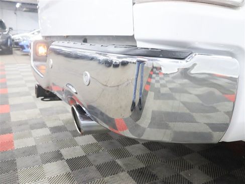 Used 2018 RAM 1500 Laramie w/ Convenience Group AWD/4WD image 8