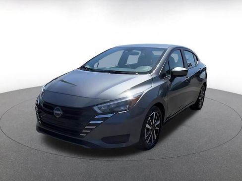 Used 2025 Nissan Versa SV FWD image 7