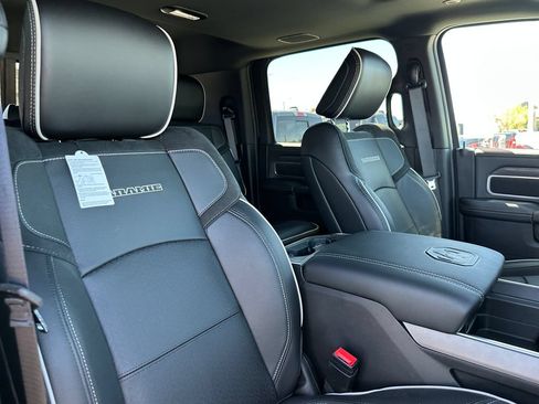 New 2026 RAM 3500 Laramie AWD/4WD image 15