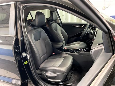 Used 2024 Kia Niro Wind w/ Wind Preserve Package FWD image 11