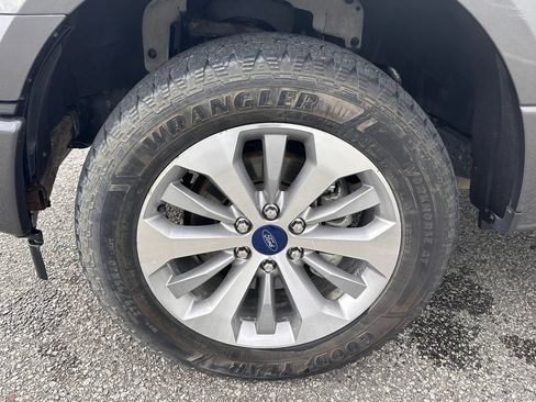 Used 2017 Ford F150 XL w/ Equipment Group 101A Mid AWD/4WD image 41