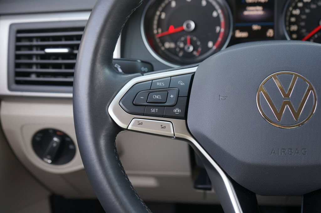 Used 2021 Volkswagen Atlas SE FWD image 30