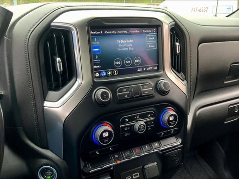 Used 2022 Chevrolet Silverado 1500 LT image 7