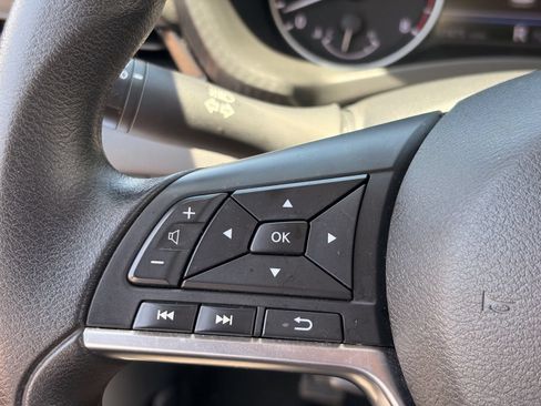 Used 2024 Nissan Sentra SV FWD image 26