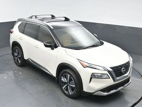 Used 2023 Nissan Rogue Platinum image 35