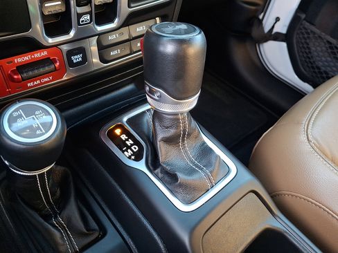 Used 2023 Jeep Wrangler Unlimited Rubicon 4xe w/ Cold Weather Group image 14