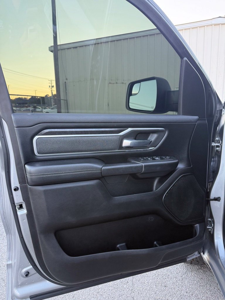 Used 2019 RAM 1500 Big Horn AWD/4WD image 9