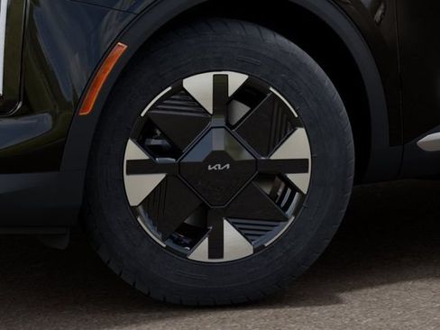 New 2026 Kia Sportage LX FWD image 9