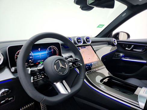 New 2026 Mercedes-Benz GLC 350e GLC 350e image 7