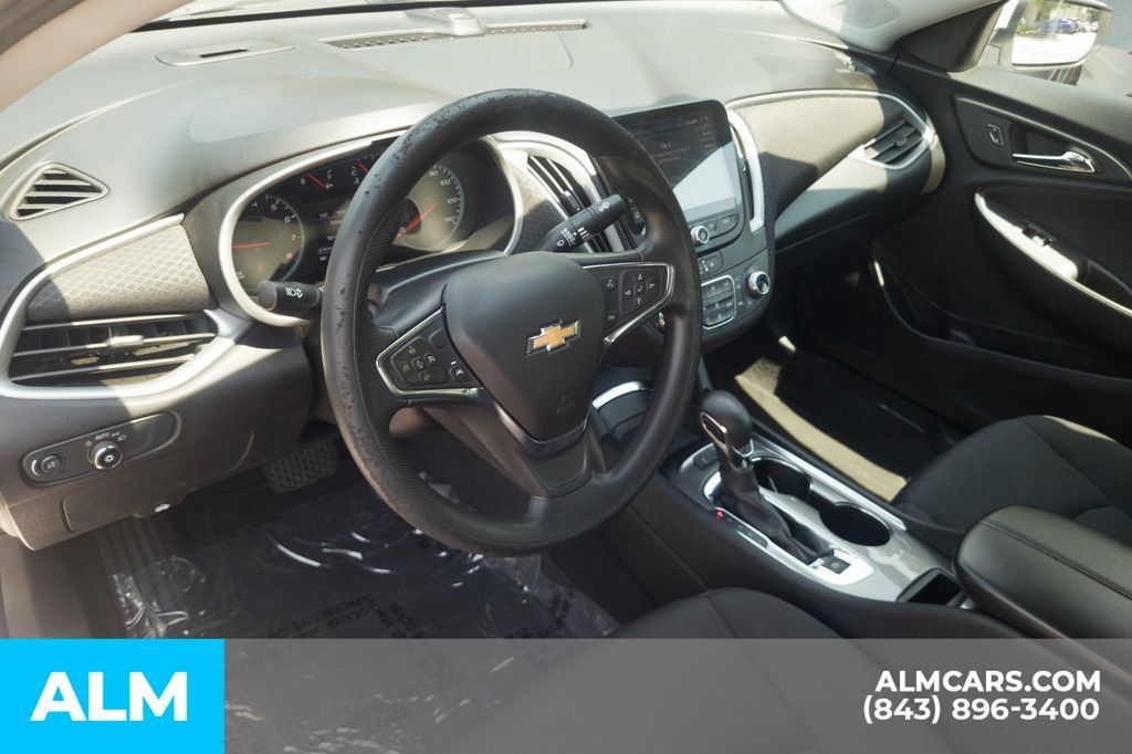 Used 2024 Chevrolet Malibu LT FWD image 14