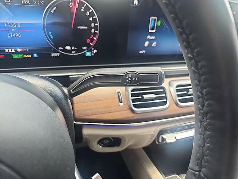 Used 2025 Mercedes-Benz GLE 450e 4MATIC image 22