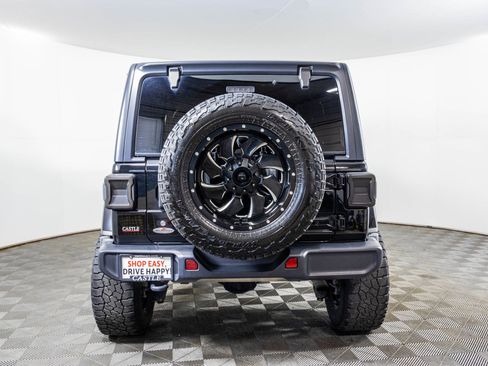 Used 2020 Jeep Wrangler Unlimited Sahara AWD/4WD image 18